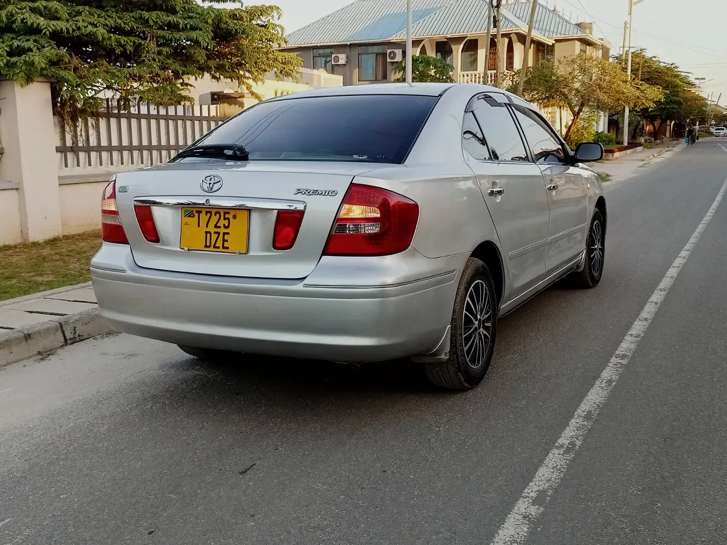 Toyota Premio F 2006 thumbnail 3