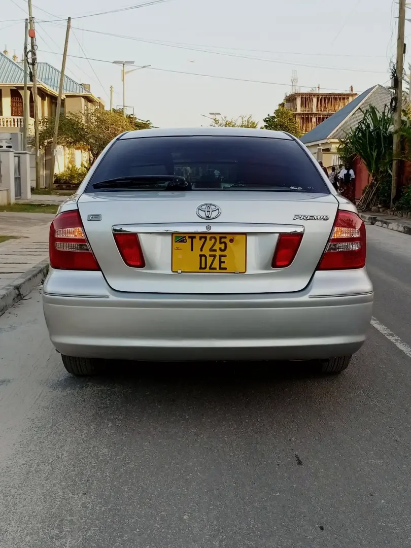 Toyota Premio F 2006 thumbnail 4