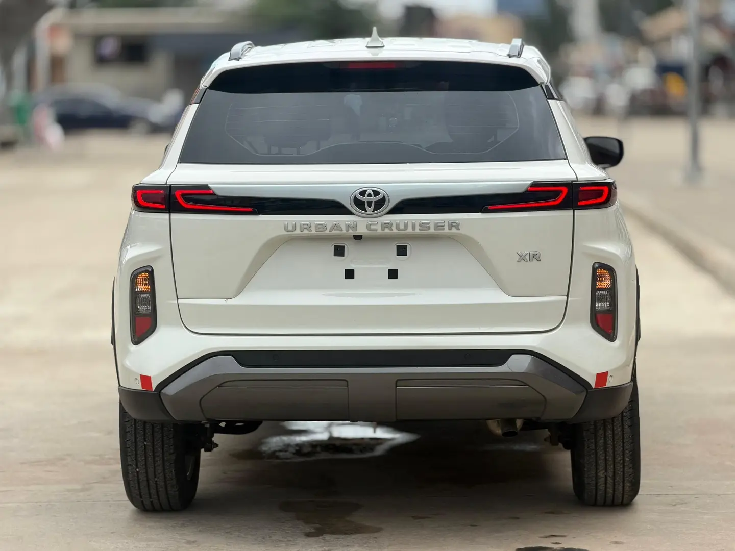 2025 Toyota Urban Cruiser XR thumbnail 2