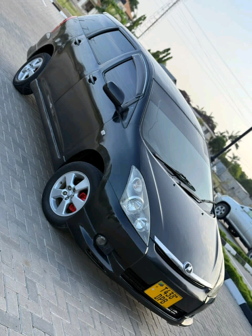 Toyota Wish Black 1790cc Full AC thumbnail 2