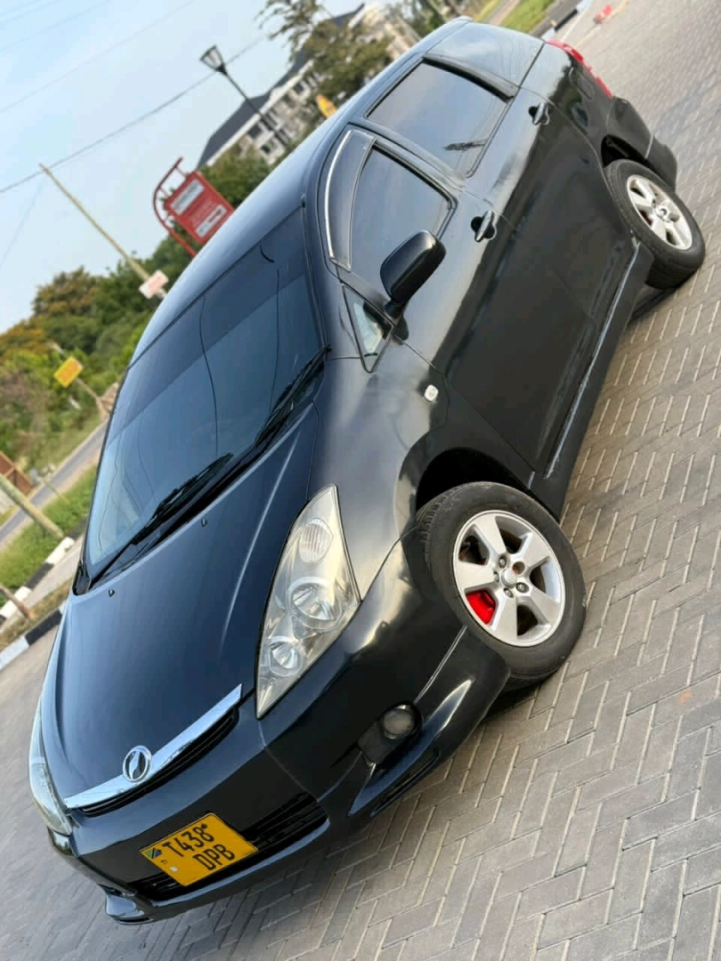 Toyota Wish Black 1790cc Full AC thumbnail 5