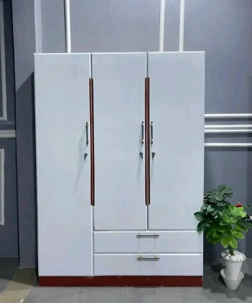 Kabati Milango 3 (3-Door Wardrobe) thumbnail 2