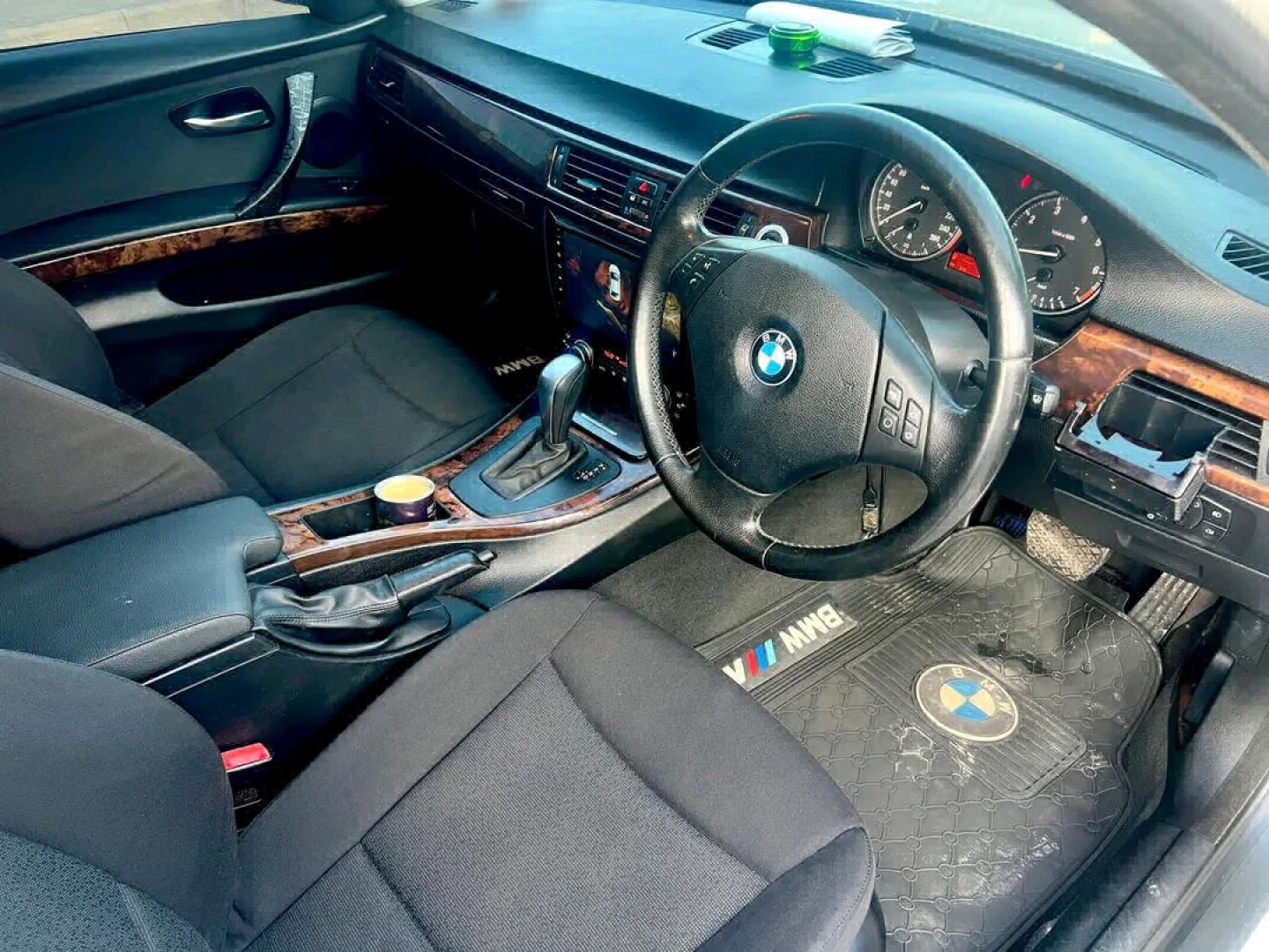 White BMW 3 Series Sedan 2008 thumbnail 9