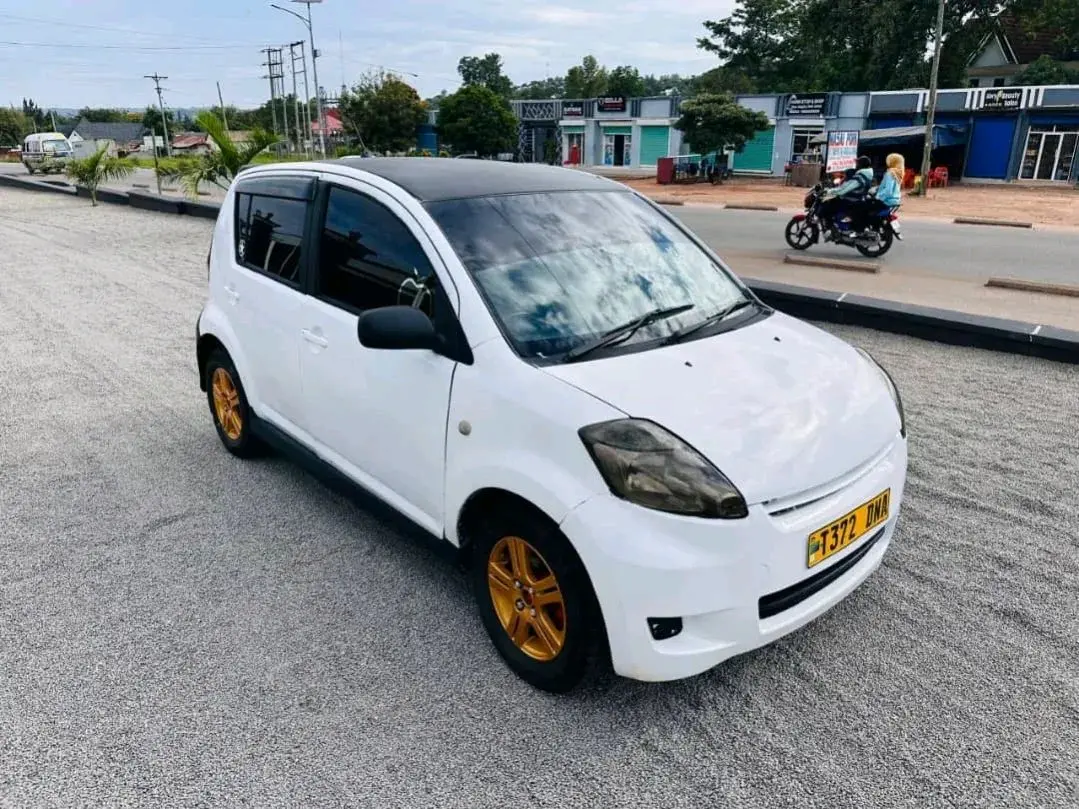 Toyota Passo Nyeupe Mwanza thumbnail 5