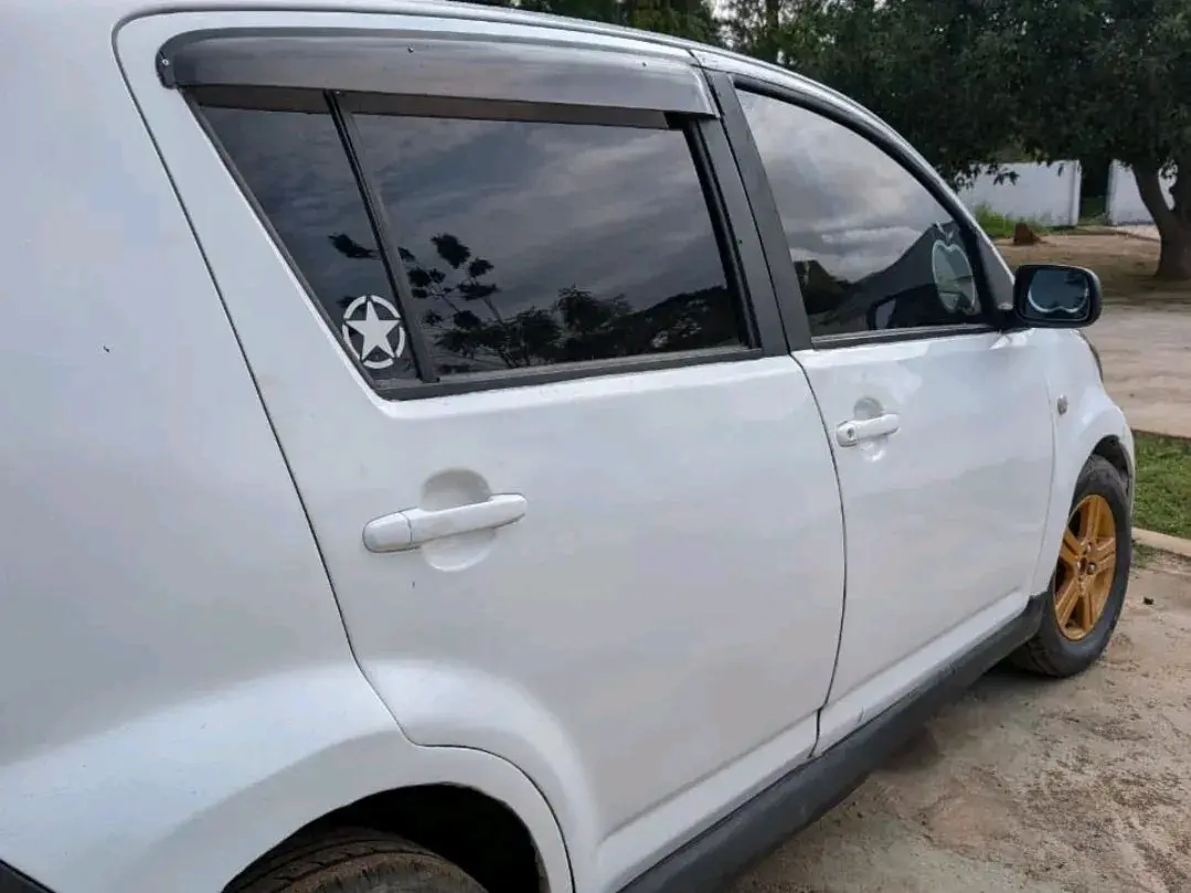 Toyota Passo Nyeupe Mwanza thumbnail 6