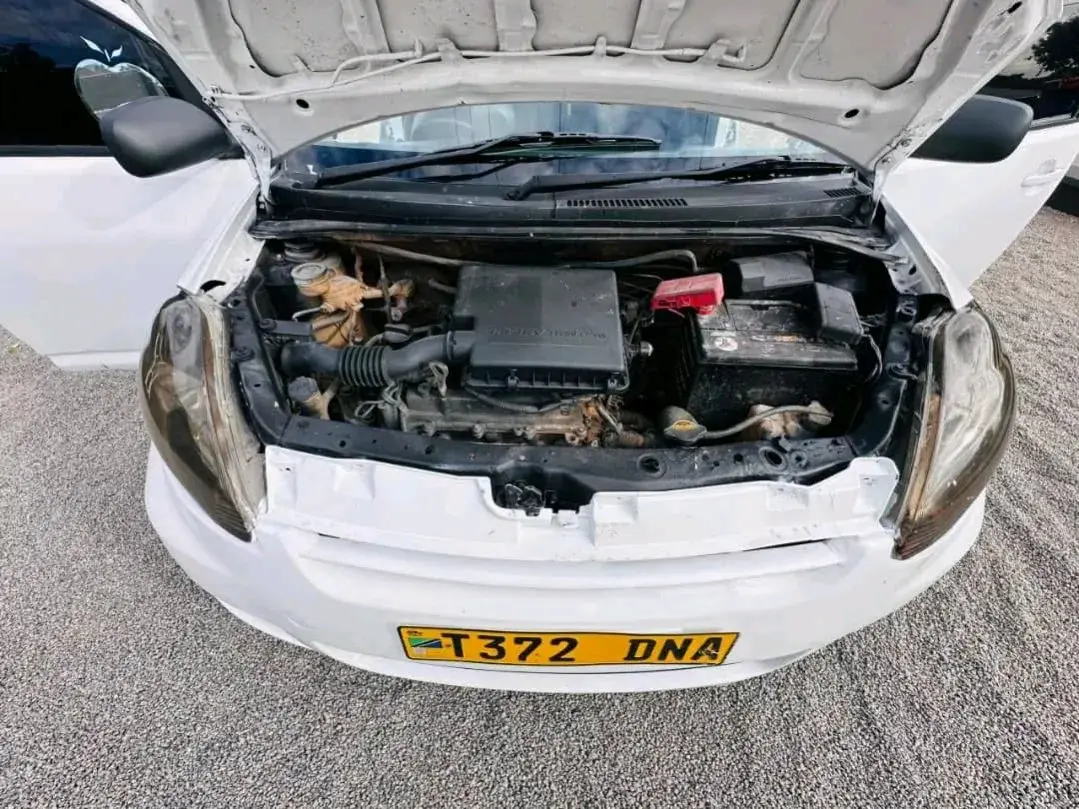 Toyota Passo Nyeupe Mwanza thumbnail 9