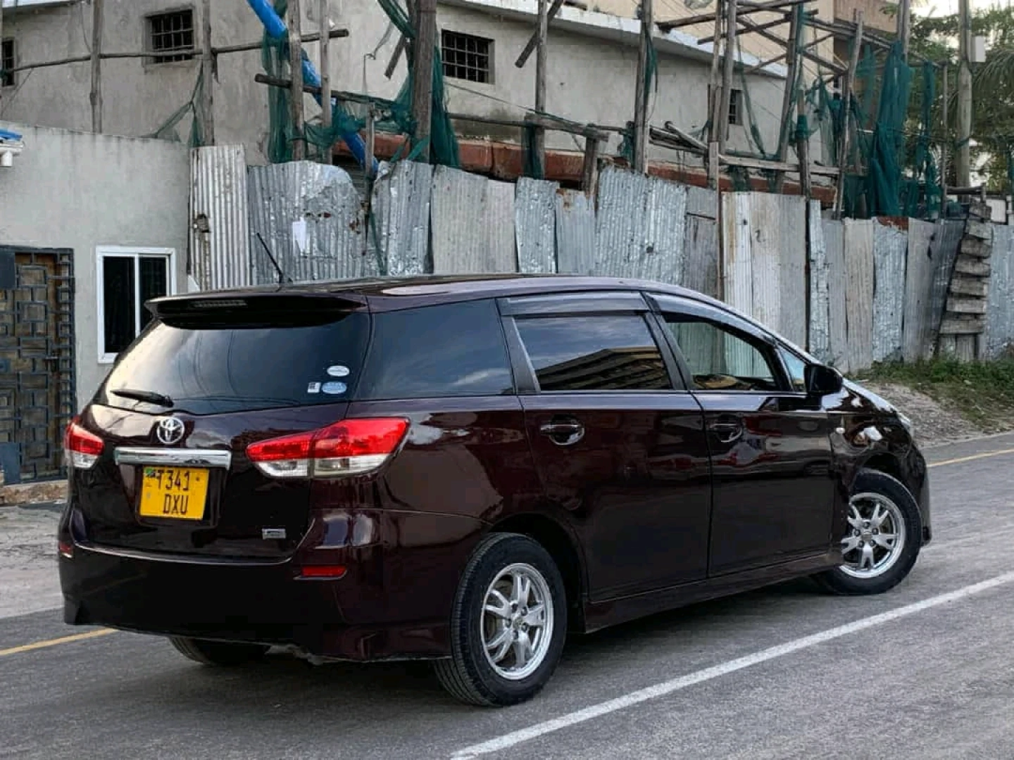 Toyota Wish 2010 Wine Red 1790 CC (DXU) thumbnail 4