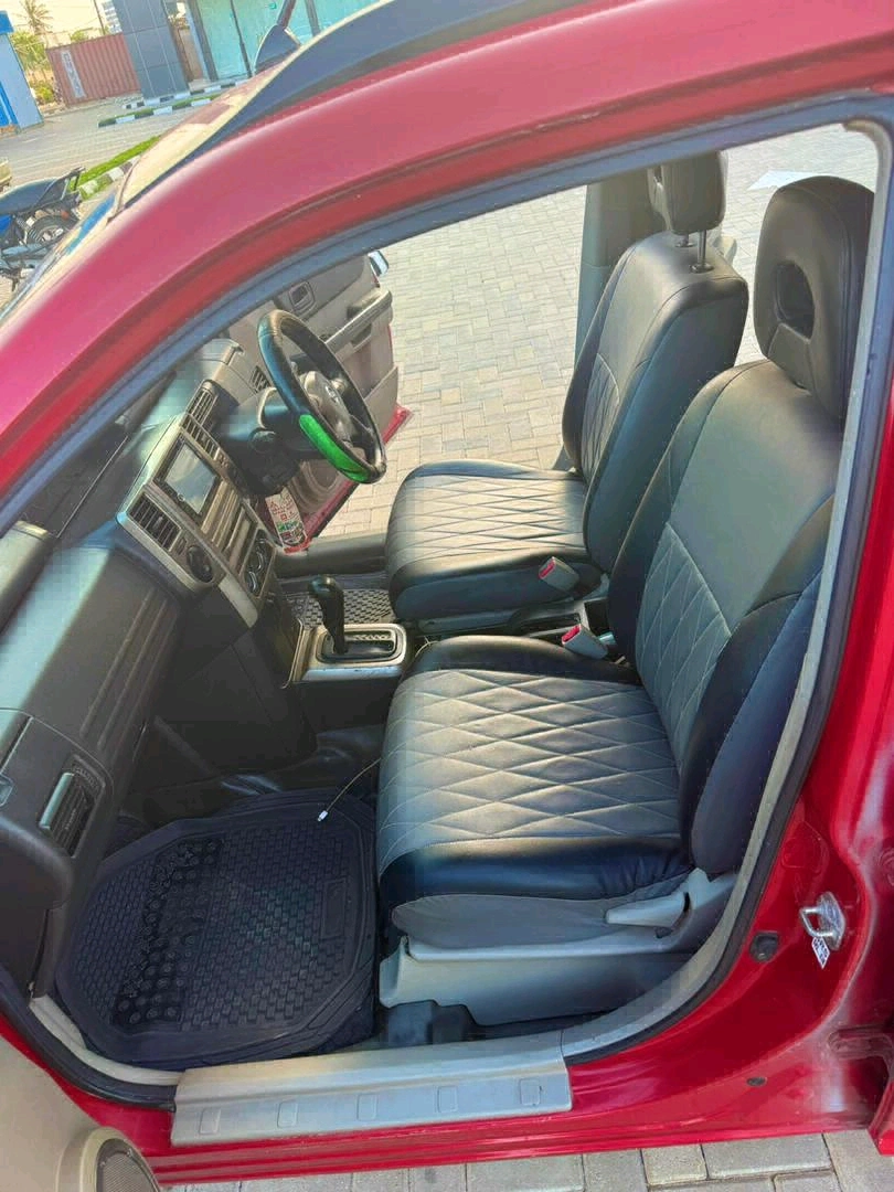 Used Red Nissan X-Trail SUV 1990 CC thumbnail 8