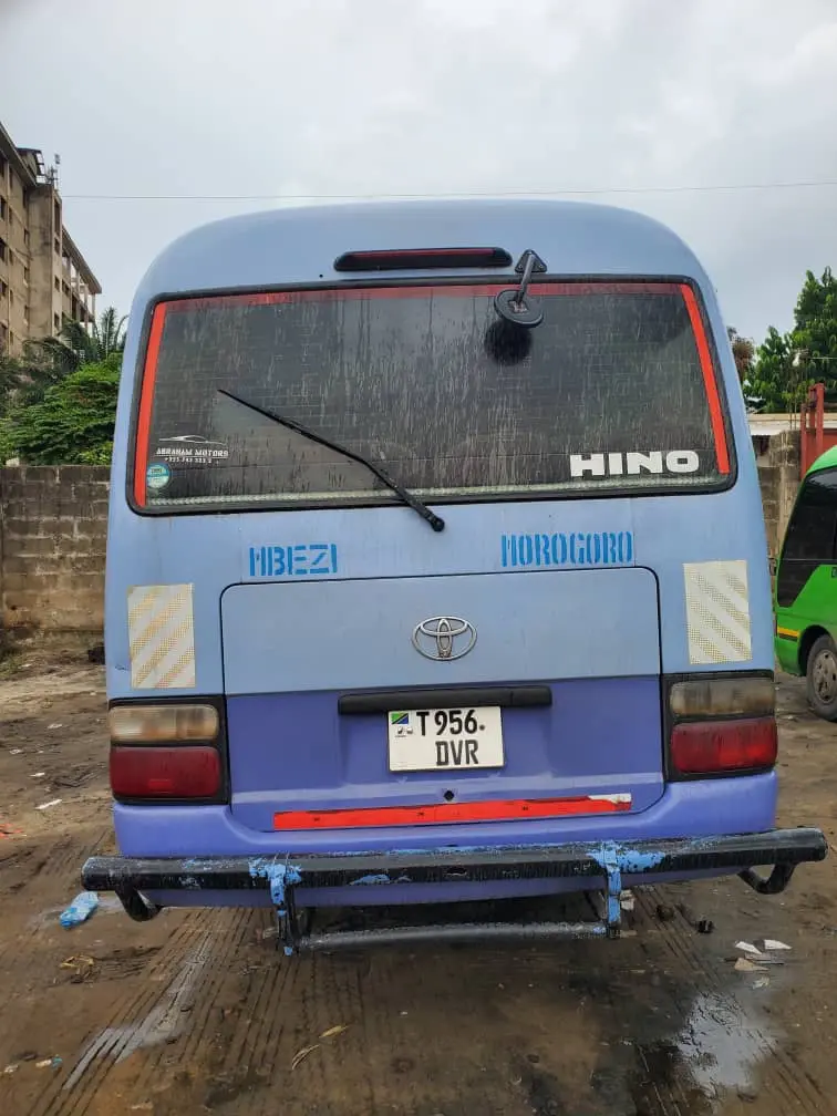 Toyota Coaster Minibus 1HDT for Sale thumbnail 3