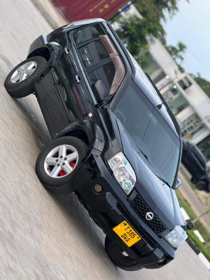 Nissan X-Trail SUV 1990