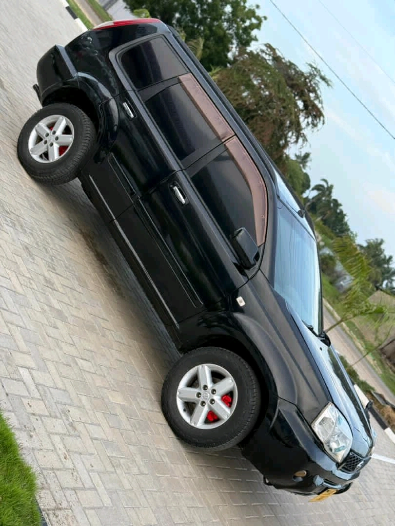 Nissan X-Trail SUV 1990 thumbnail 6