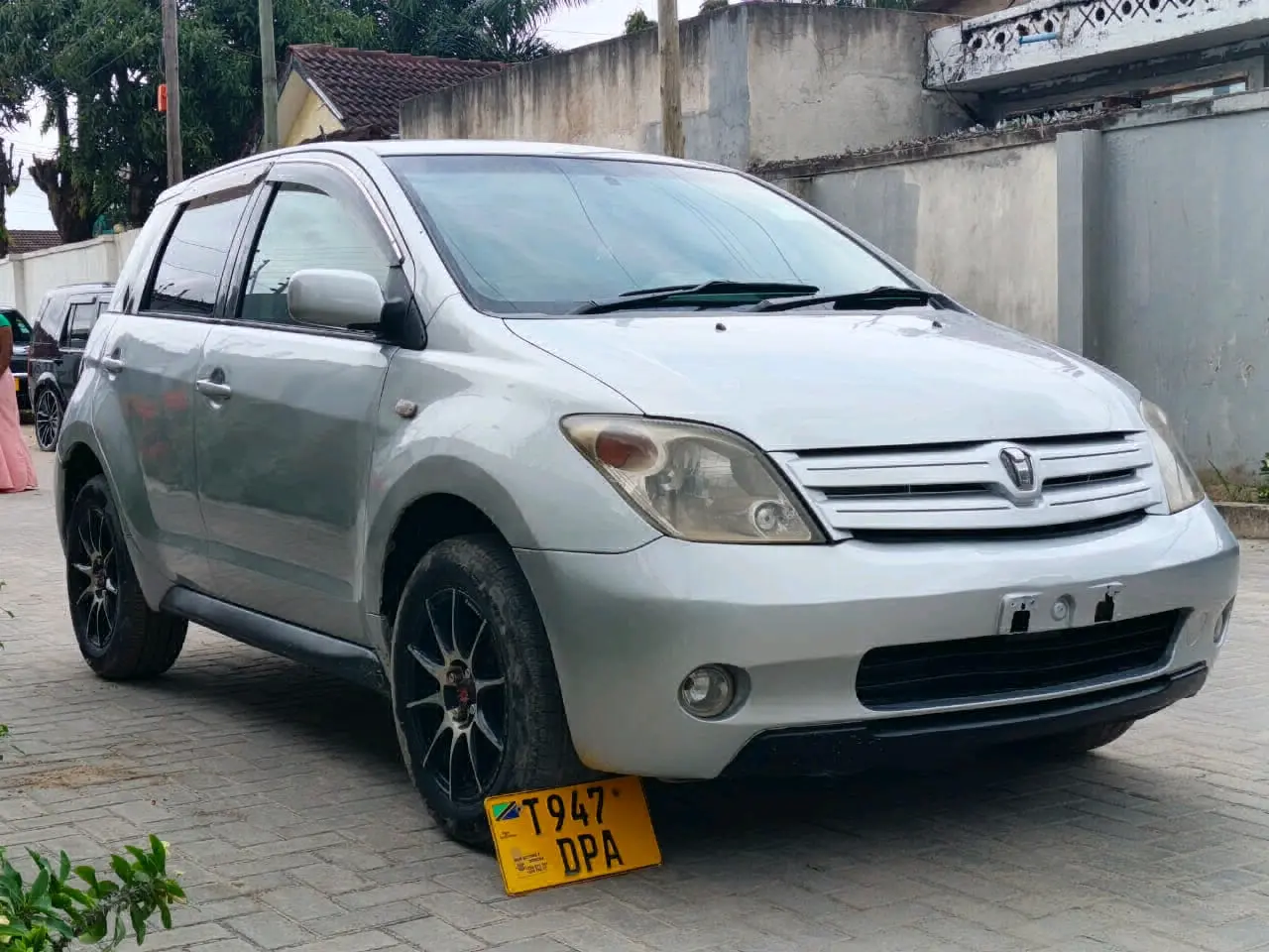 Toyota Ist 2003 (DPA) thumbnail 6