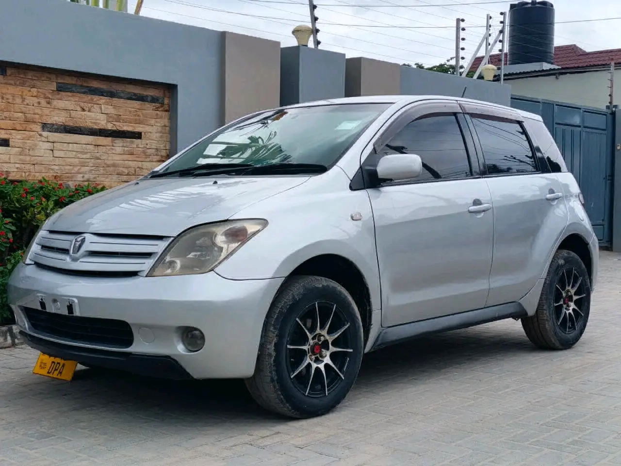 Toyota Ist 2003 (DPA) thumbnail 8