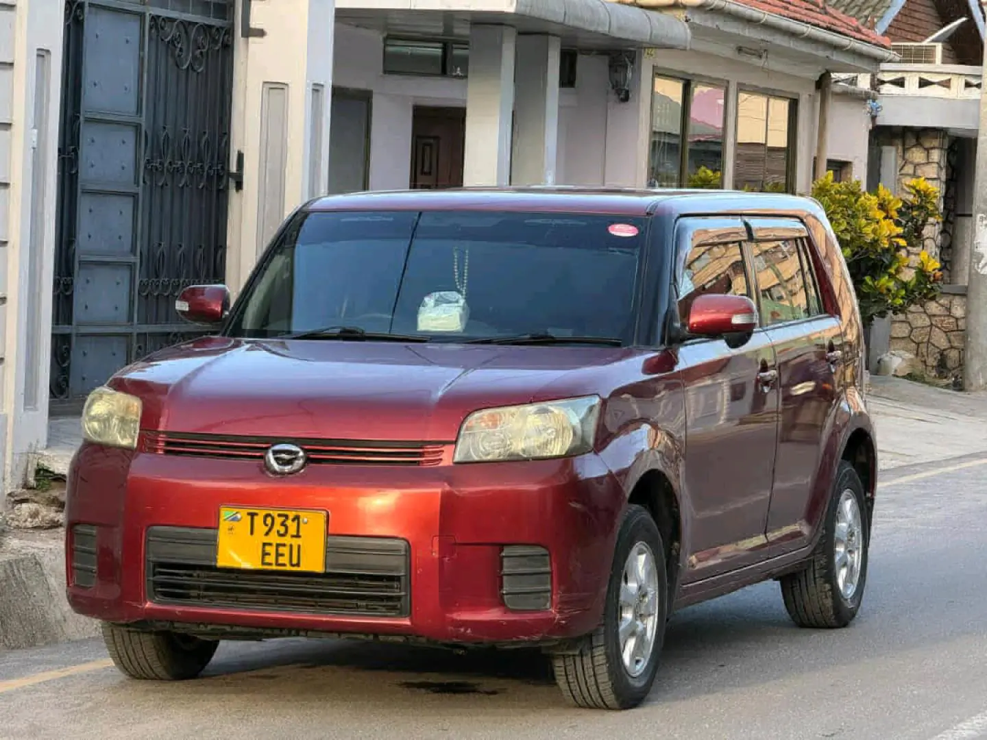 2008 Toyota Rumion Dark Red thumbnail 2