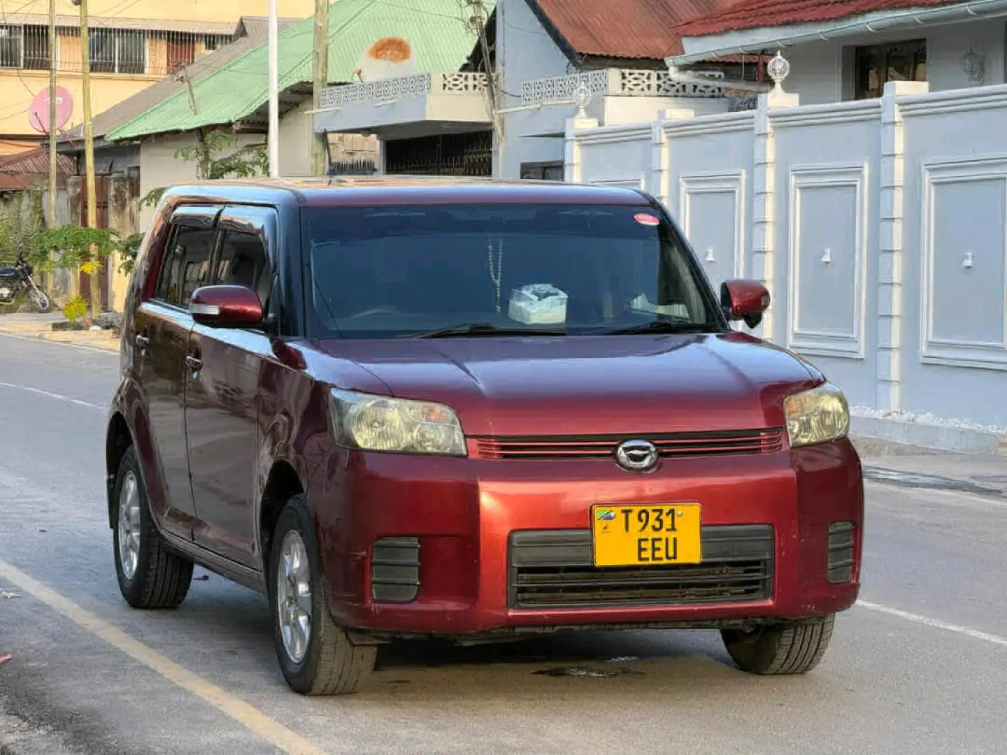 2008 Toyota Rumion Dark Red thumbnail 3