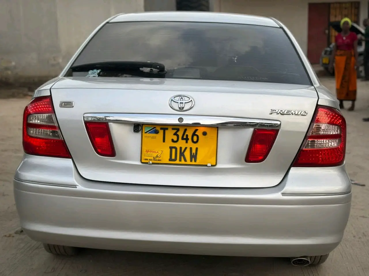Toyota Premio F Silver Automatic thumbnail 4