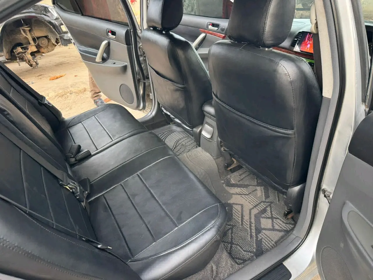 Toyota Premio F Silver Automatic thumbnail 6
