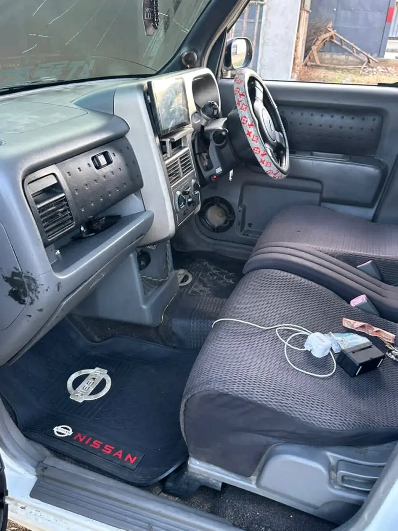 Nissan Cube Nyeupe, AC na CC thumbnail 2