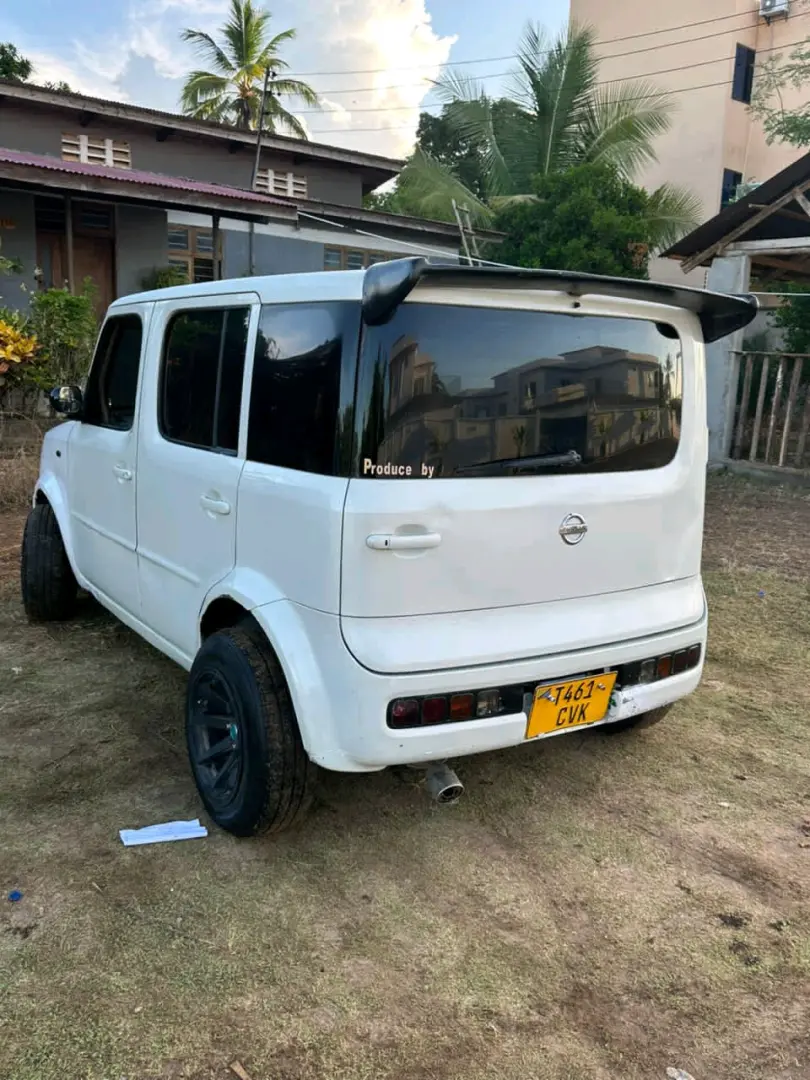 Nissan Cube Nyeupe, AC na CC thumbnail 7