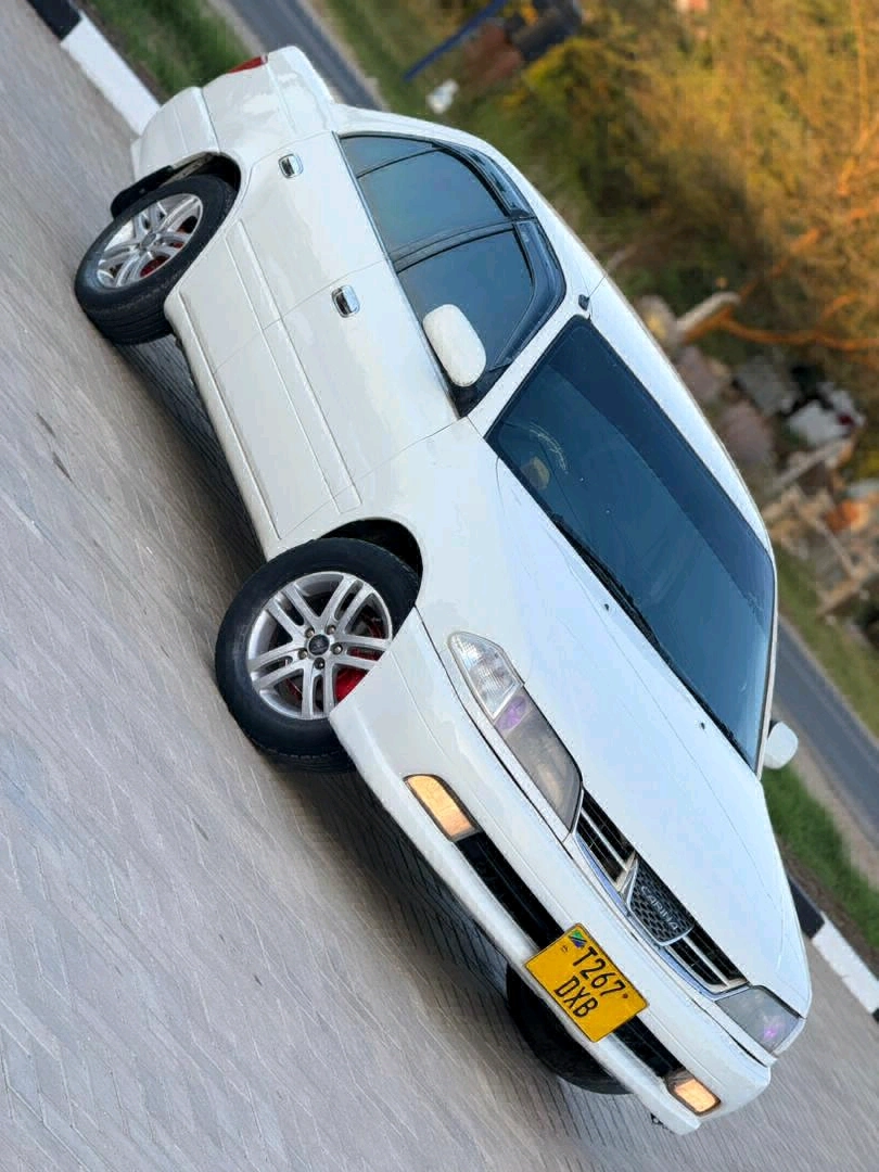 Toyota Carina Ti DXB, 1490cc, New Condition thumbnail 6