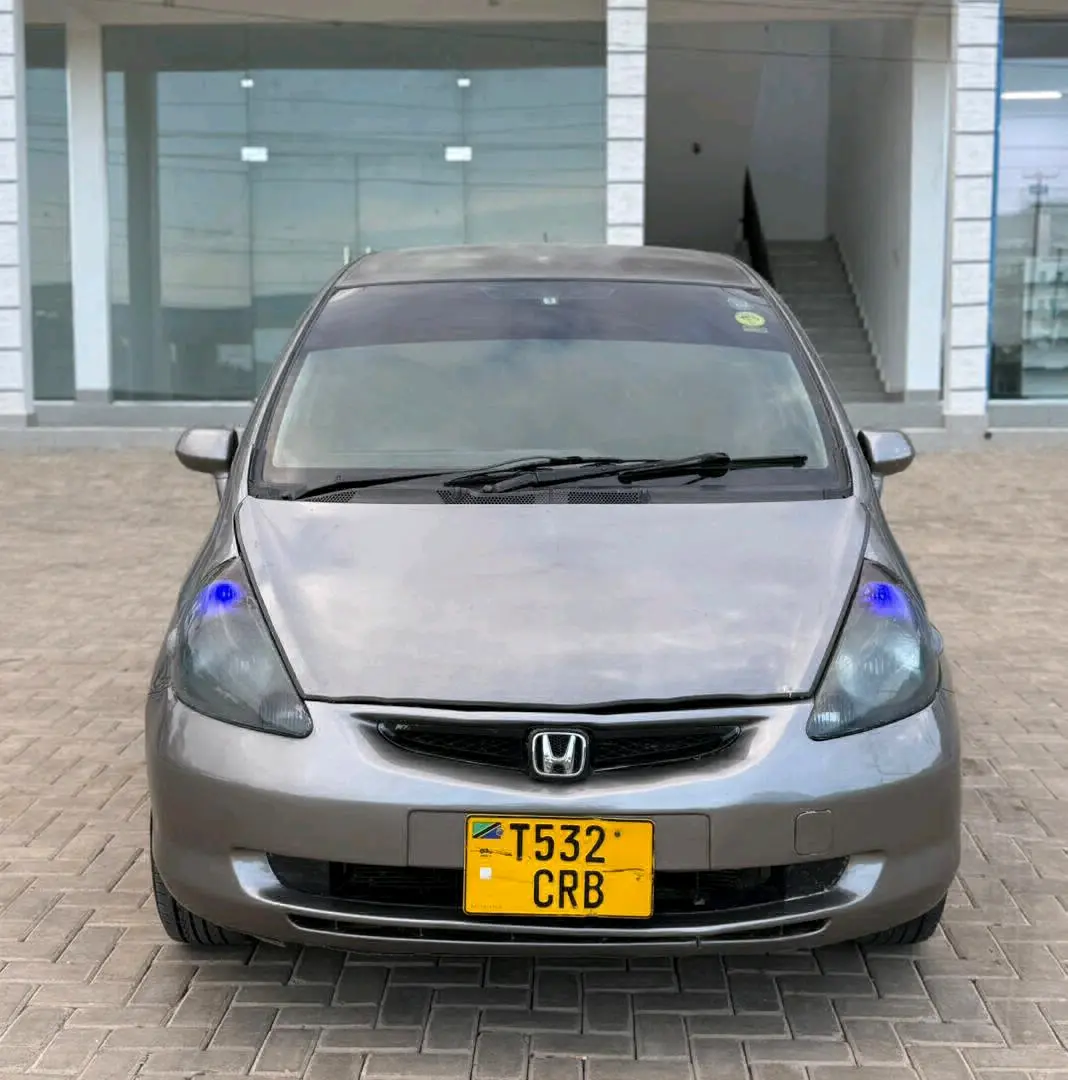 Used Honda Fit Silver Hatchback