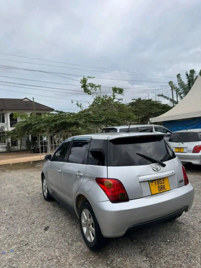 Toyota Ist 2004 (Android TV, New Tyres) thumbnail 3