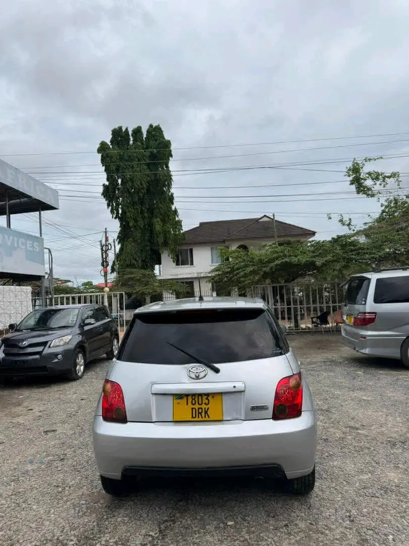 Toyota Ist 2004 (Android TV, New Tyres) thumbnail 4