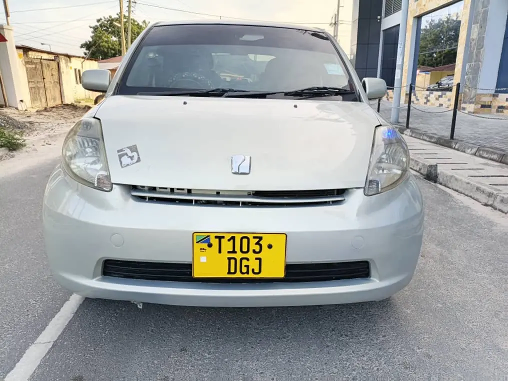 Toyota Passo 2004 Low Mileage Full AC