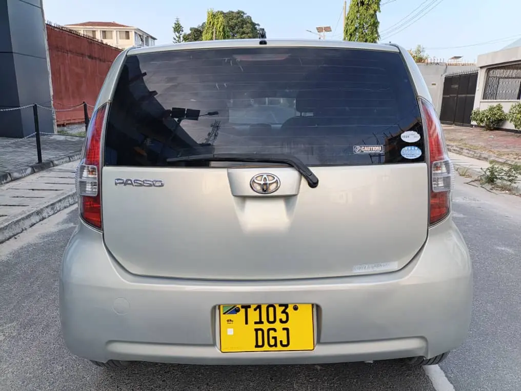 Toyota Passo 2004 Low Mileage Full AC thumbnail 2