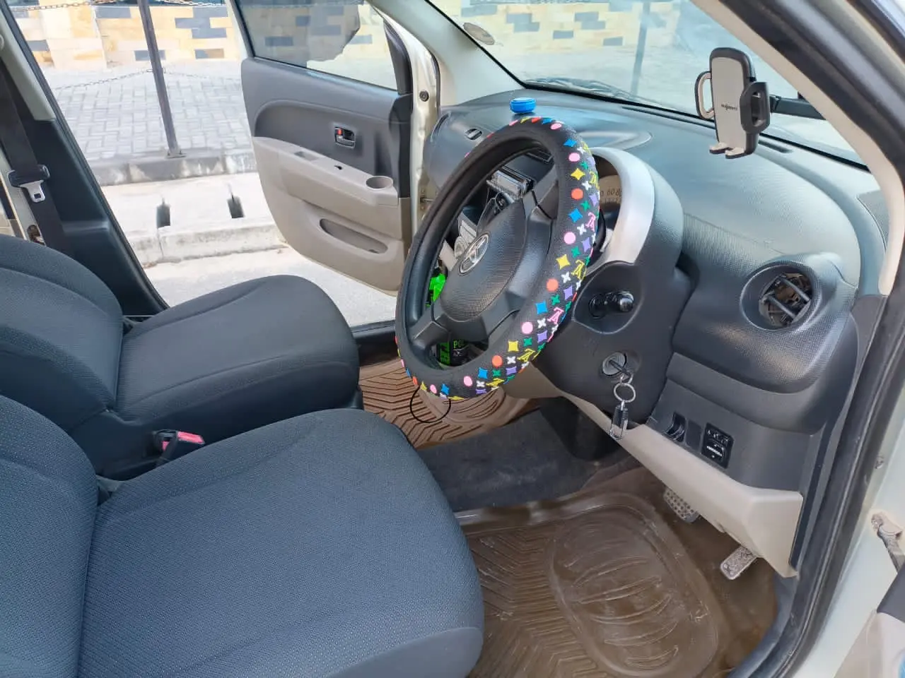 Toyota Passo 2004 Low Mileage Full AC thumbnail 9
