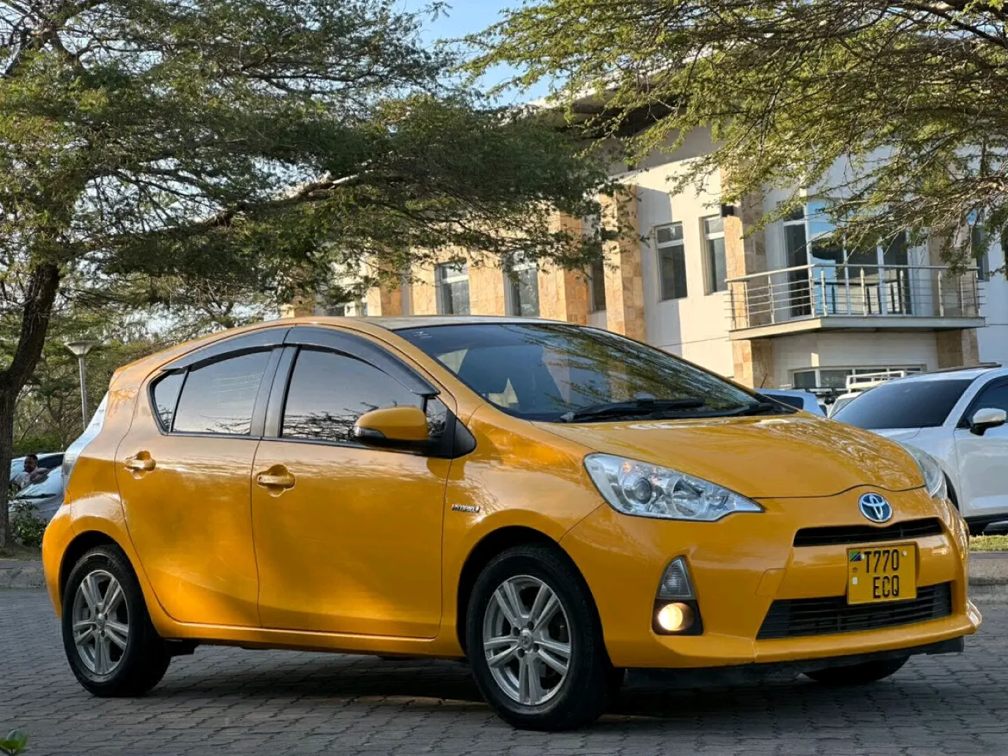 Toyota Aqua ECQ 2014 Hybrid Car