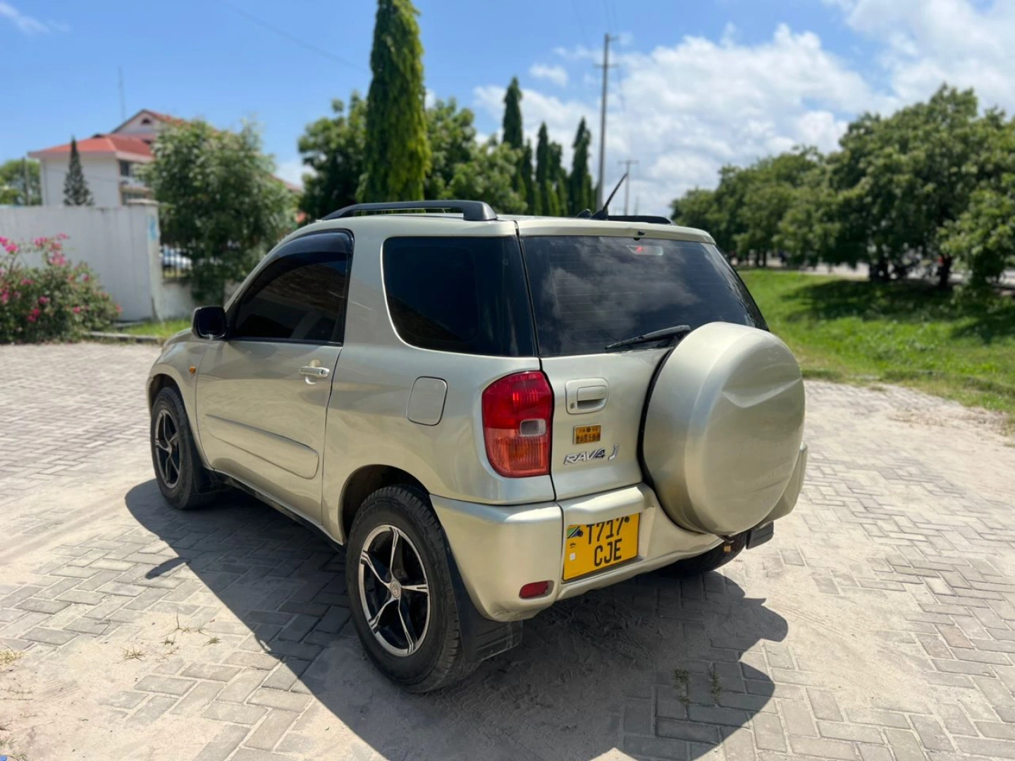 Toyota RAV4 L 2003 Automatic 1790cc DSM thumbnail 4