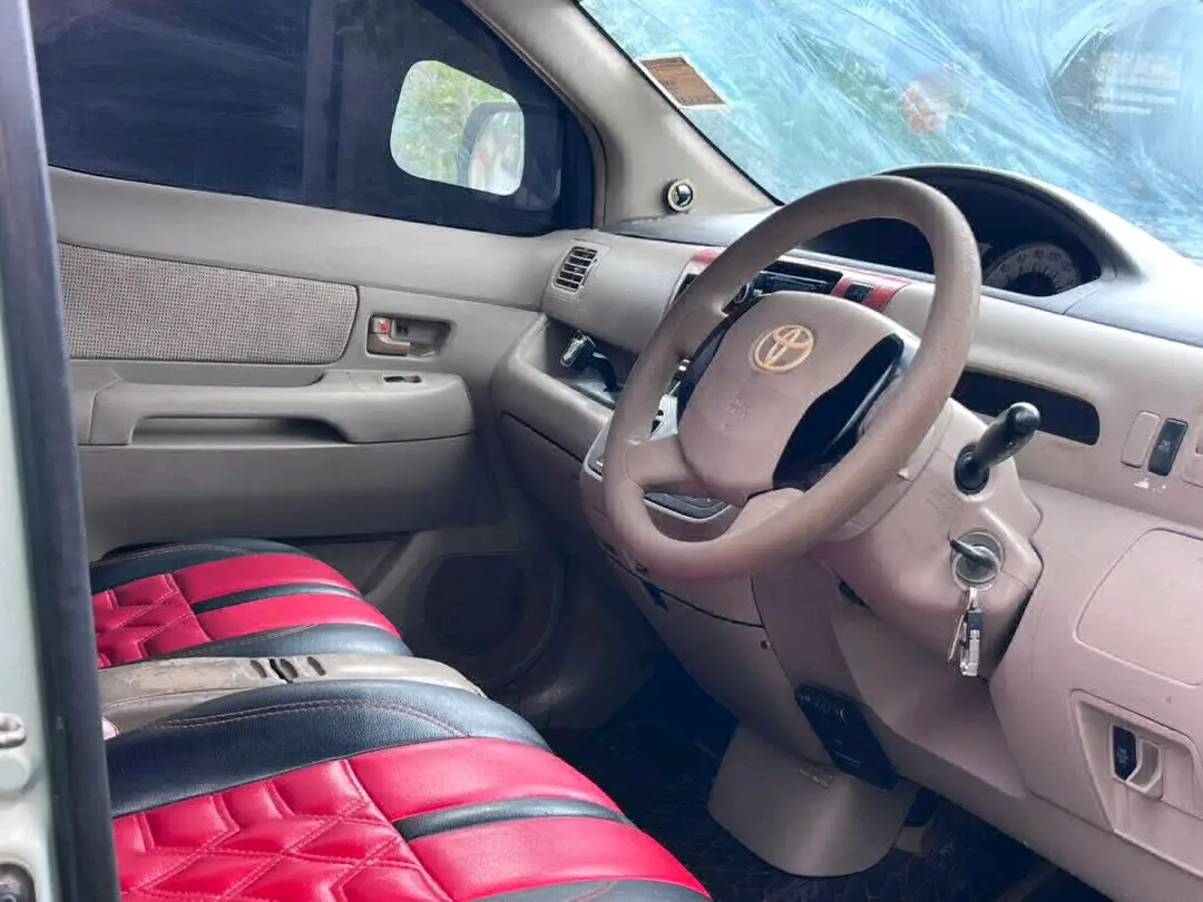 Toyota Raum Minivan 1490cc thumbnail 3