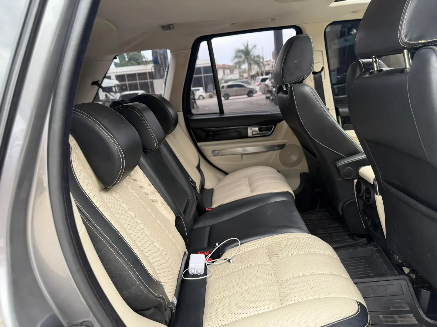 Range Rover Sport 2012 thumbnail 9