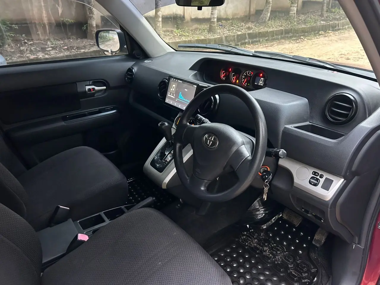 Toyota Rumion 2008 (EKZ) thumbnail 3