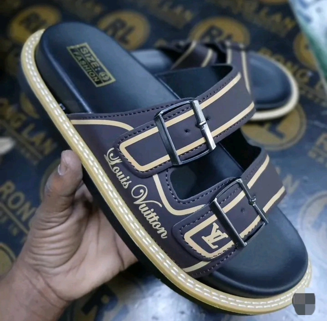 Louis Vuitton Black Sandals/Slippers Size 40-45 thumbnail 3