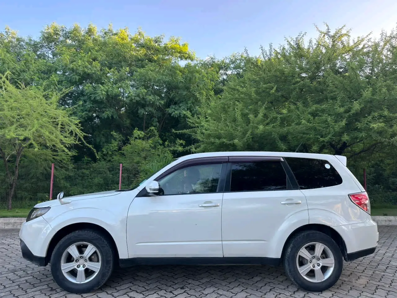 Subaru Forester 2012 thumbnail 5