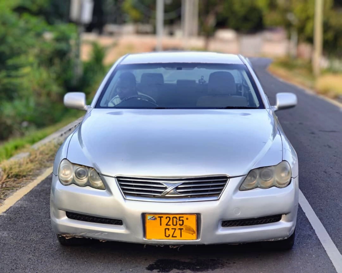 Toyota Mark X Sedan 2490 CC