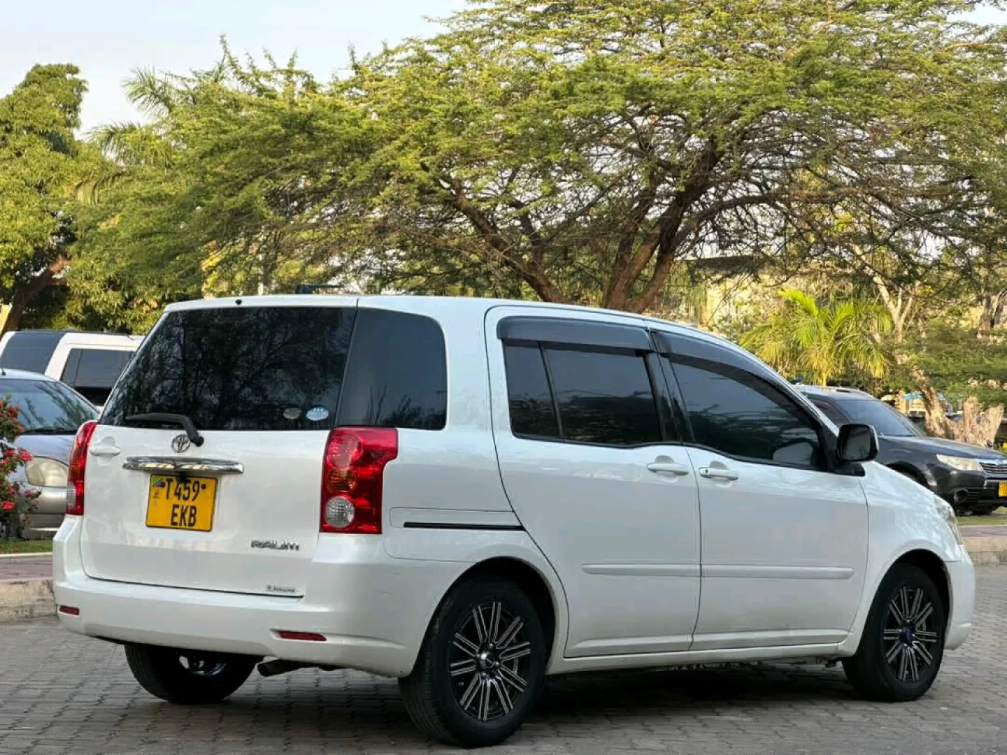 Toyota Raum New Model EKB (2004) for Sale thumbnail 4
