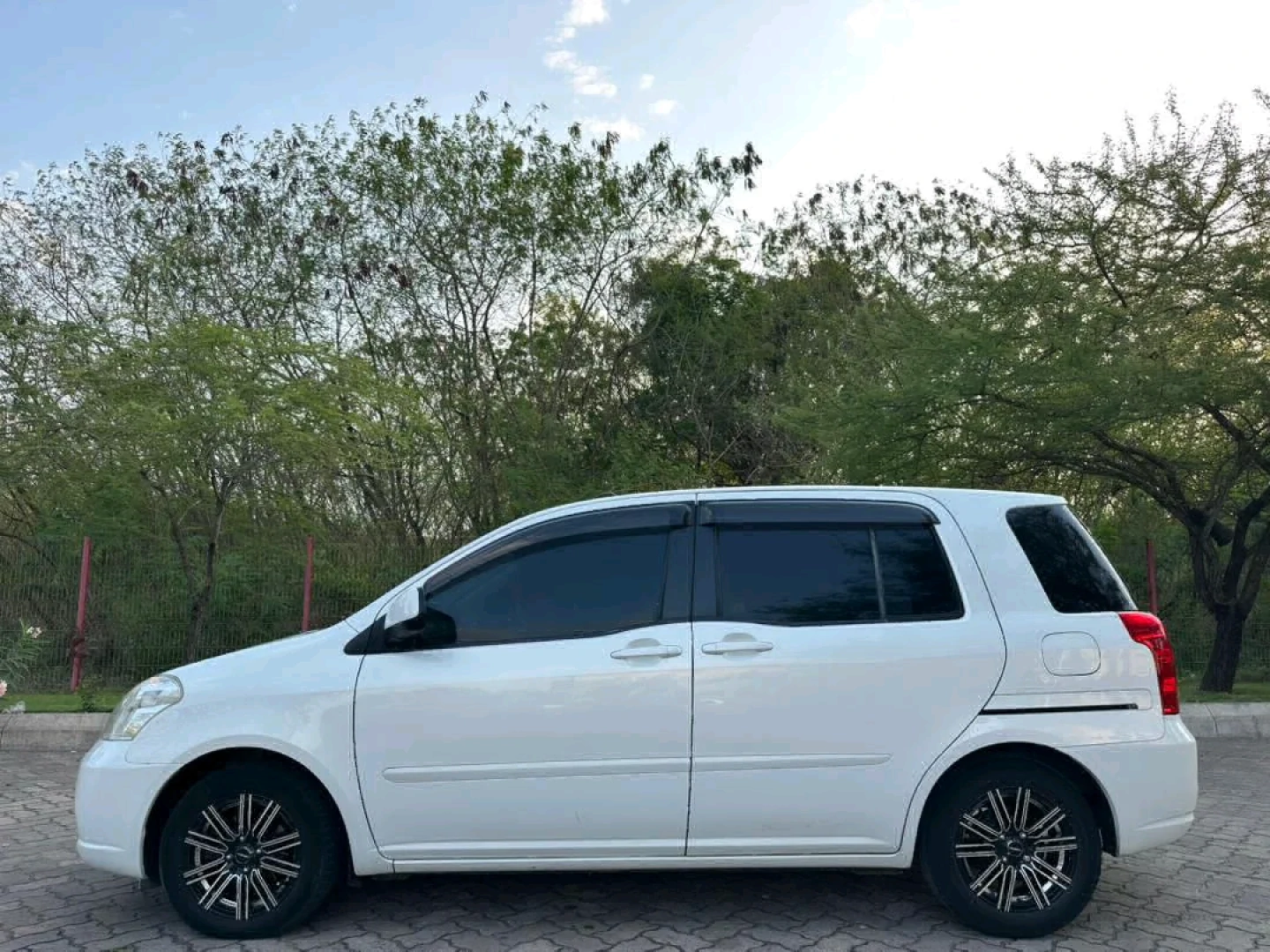 Toyota Raum New Model EKB (2004) for Sale thumbnail 5