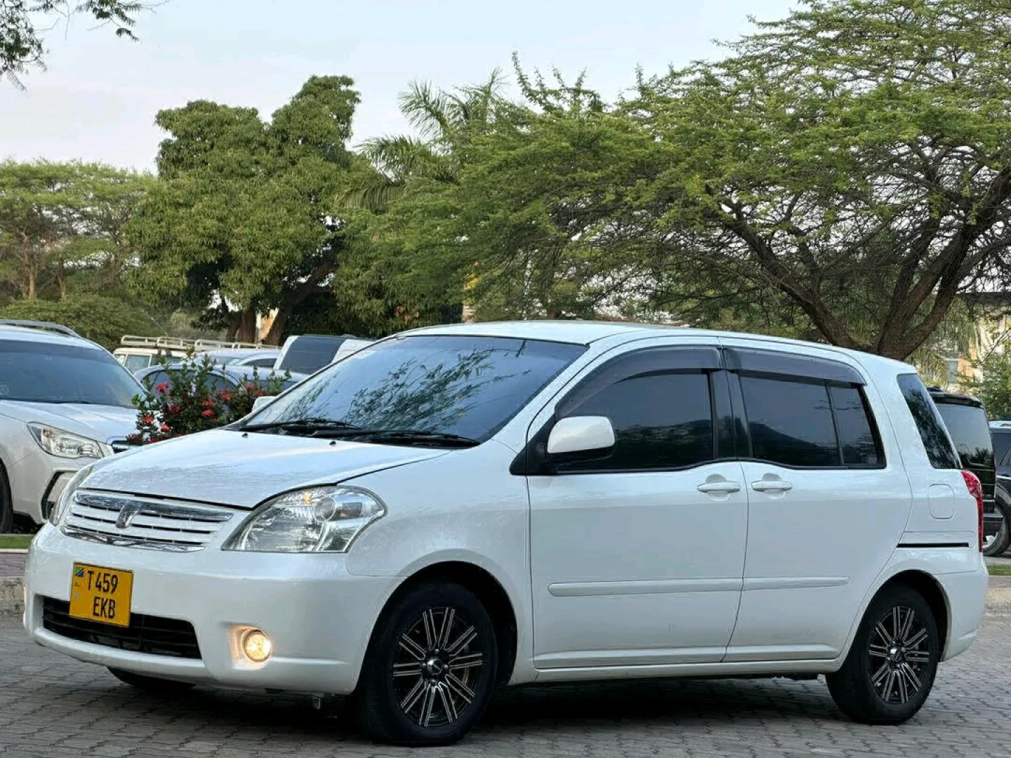 Toyota Raum New Model EKB (2004) for Sale thumbnail 6