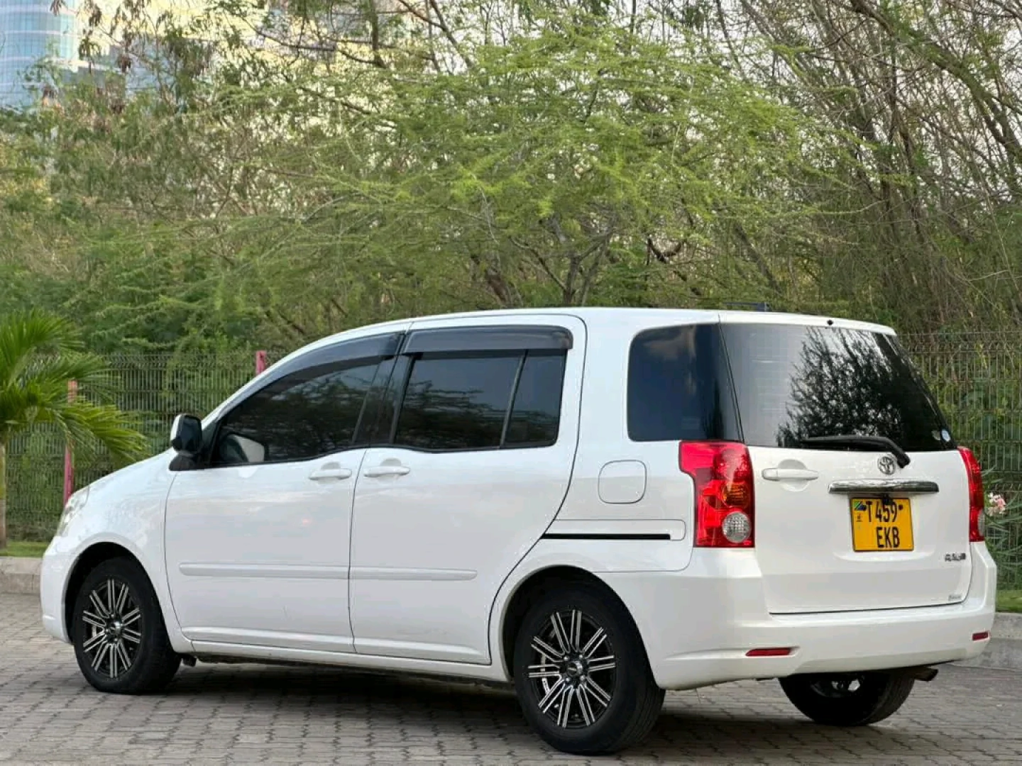 Toyota Raum New Model EKB (2004) for Sale thumbnail 7