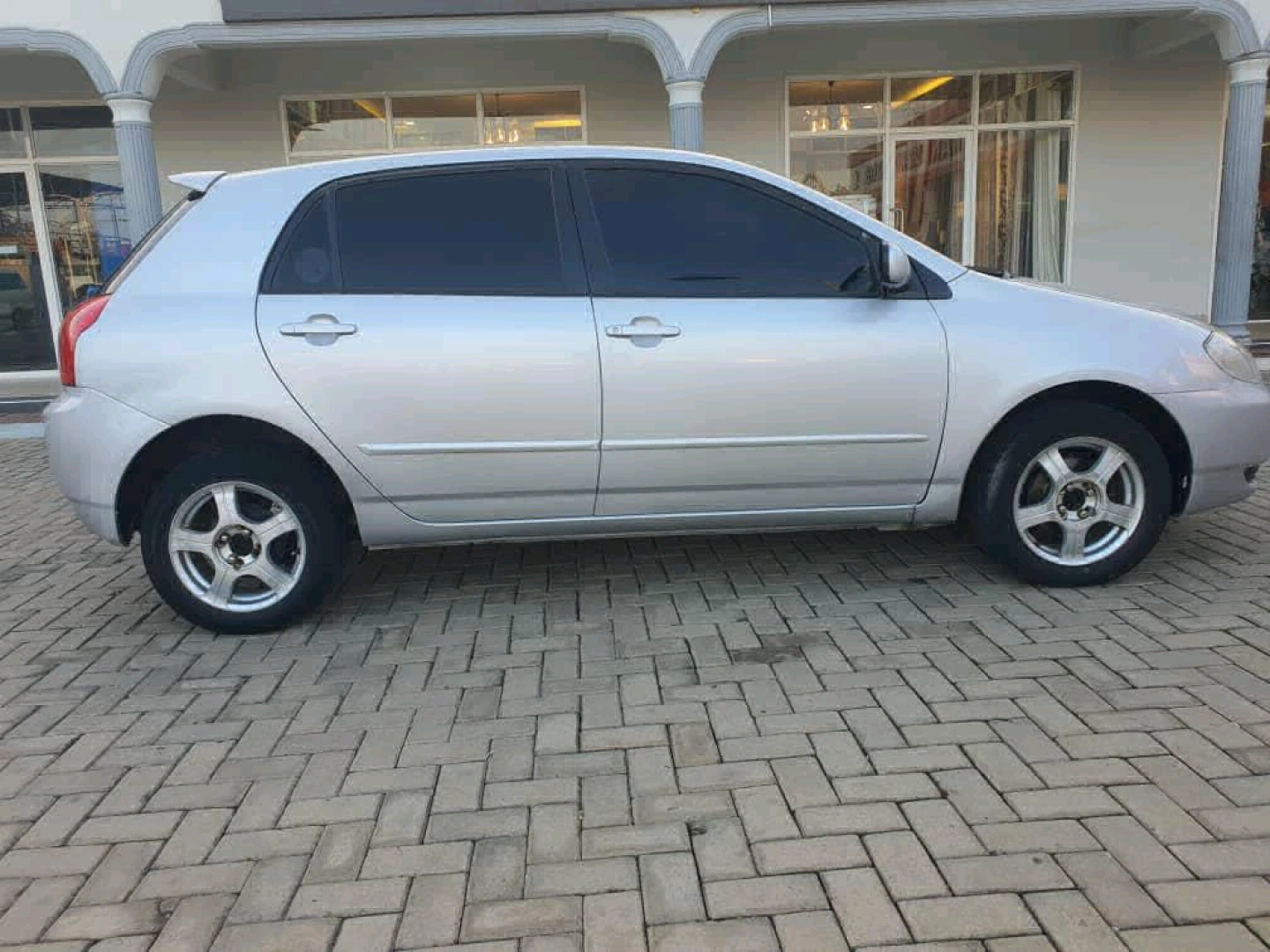 Toyota RunX Silver Car 1490 cc thumbnail 3