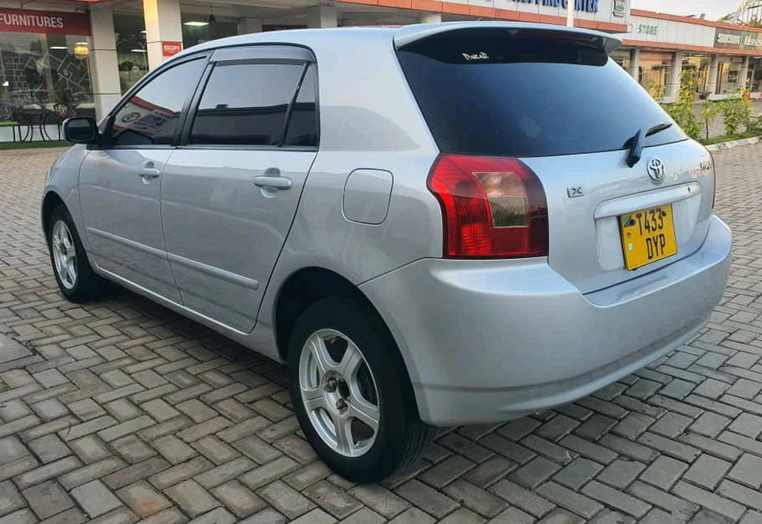 Toyota RunX Silver Car 1490 cc thumbnail 4