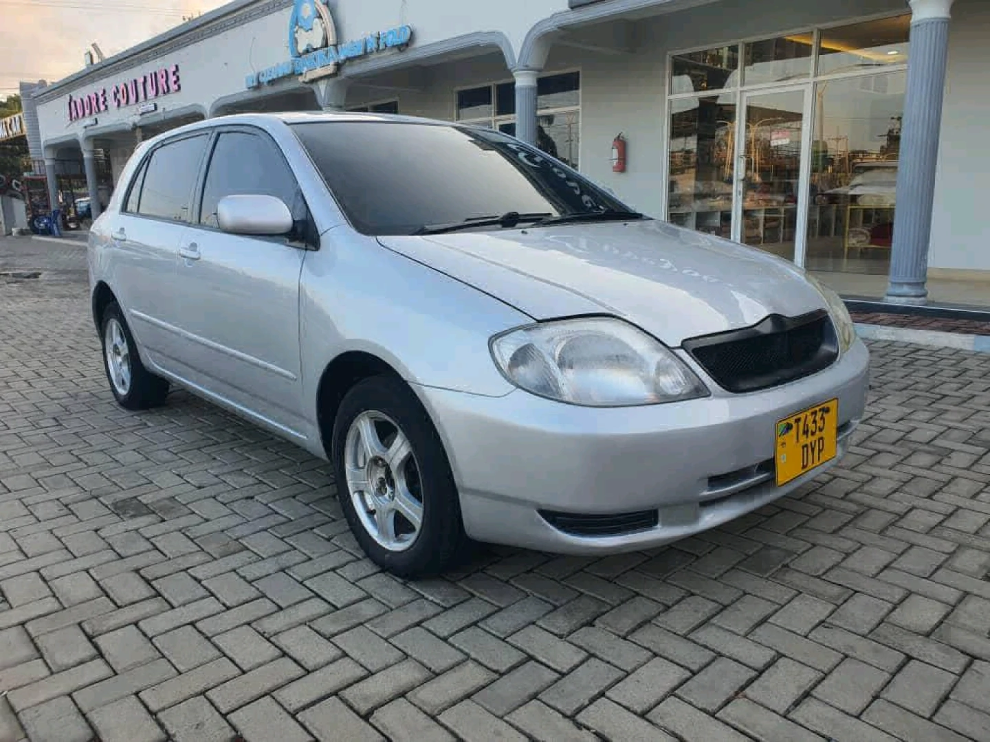 Toyota RunX Silver Car 1490 cc thumbnail 5