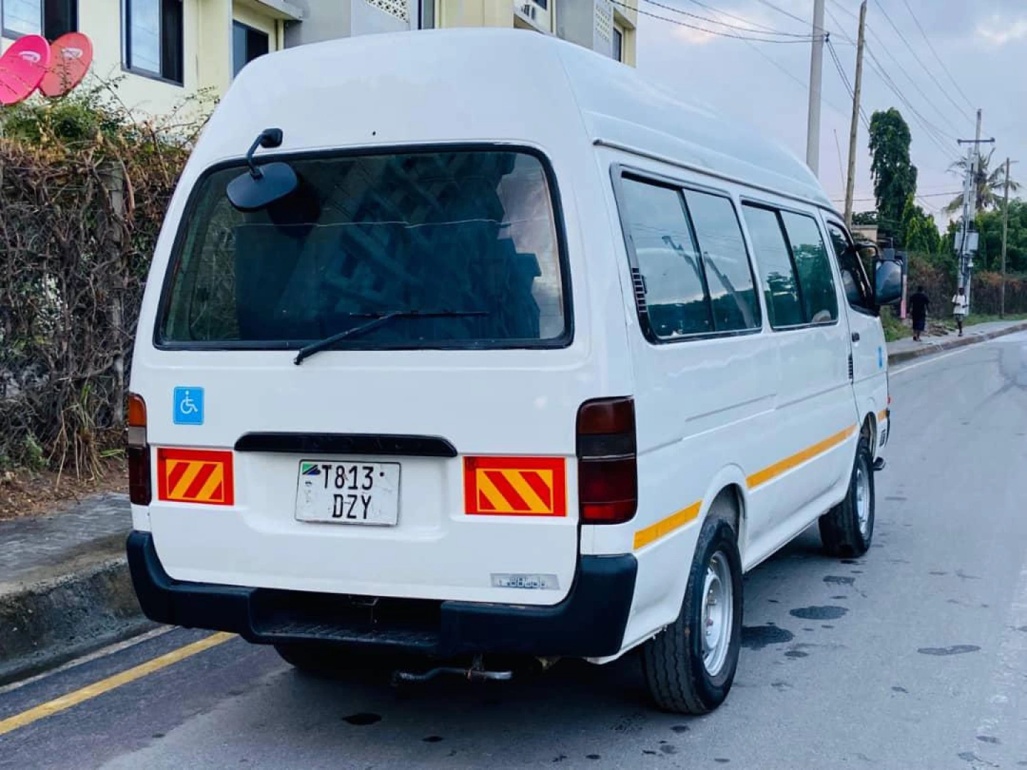 Toyota Hiace Dungu Kali Diesel 3L thumbnail 4