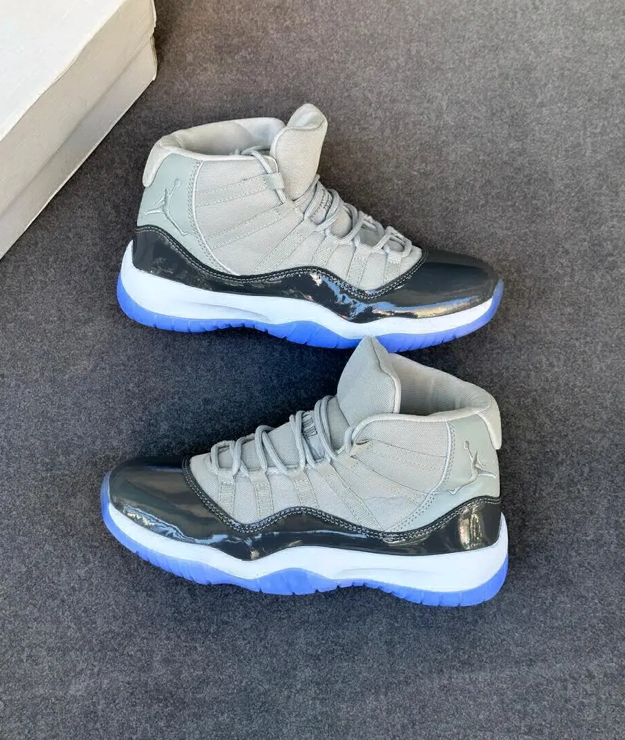 Jordan 11 Sneakers thumbnail 3