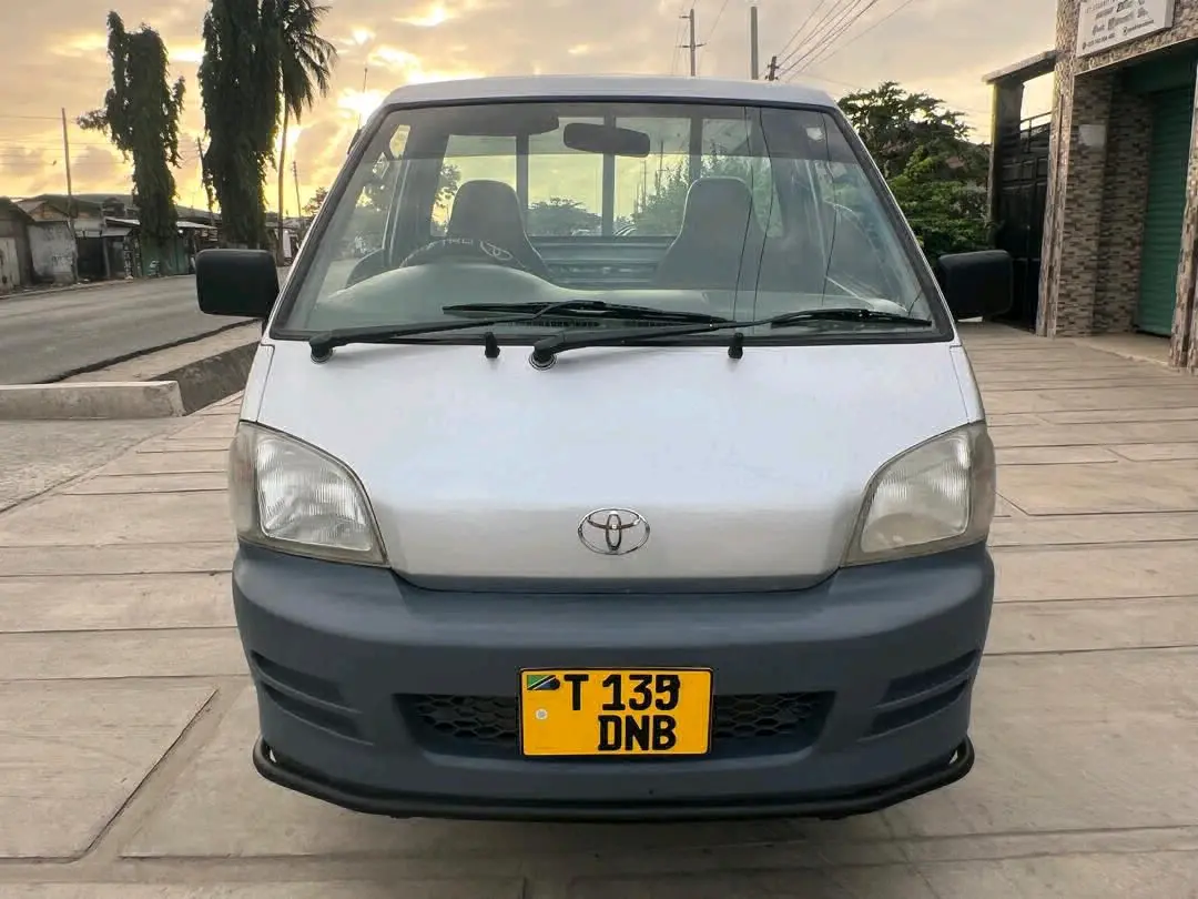 Toyota Town Ace Van 2000 Model