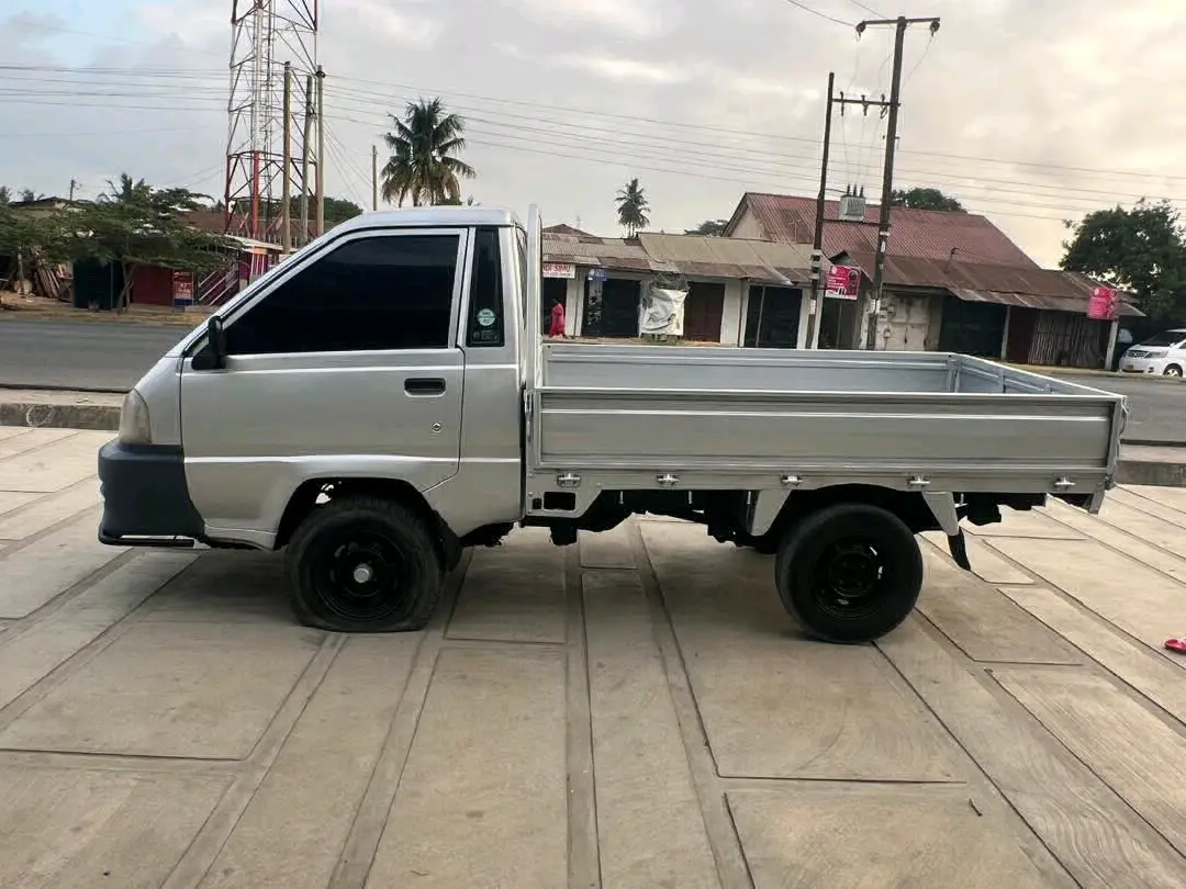 Toyota Town Ace Van 2000 Model thumbnail 4