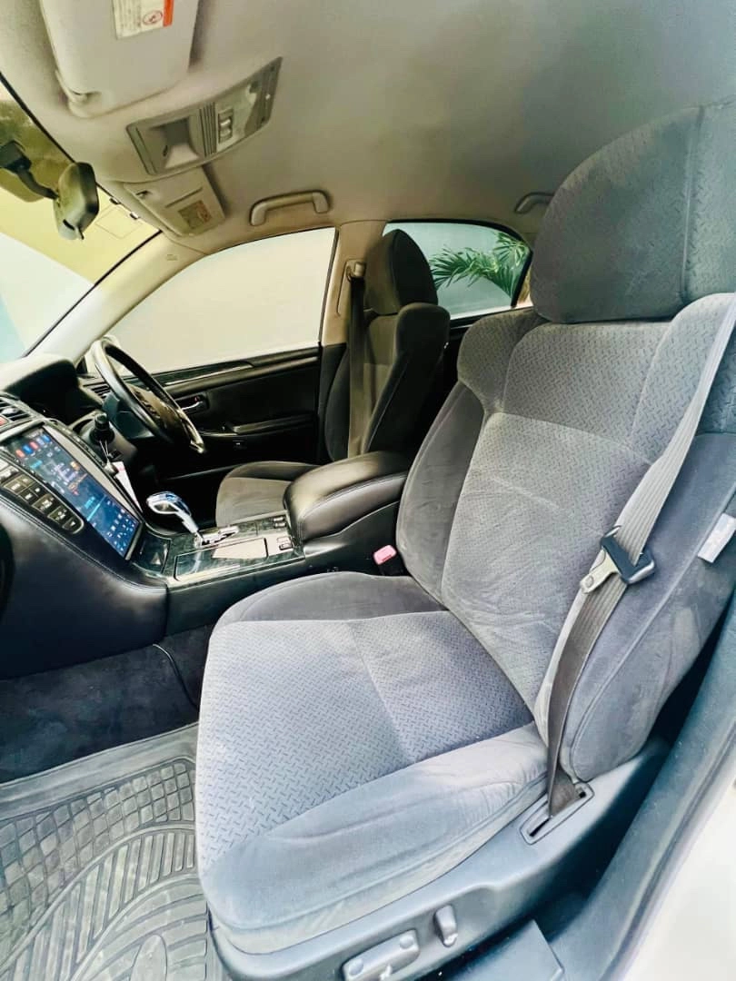 Toyota Crown Athlete Sedan T374DYH - Low Mileage thumbnail 7